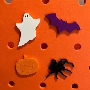 Set of 4 Halloween Bogg Bits-Pumpkin-Ghost-Bat-Spider New!